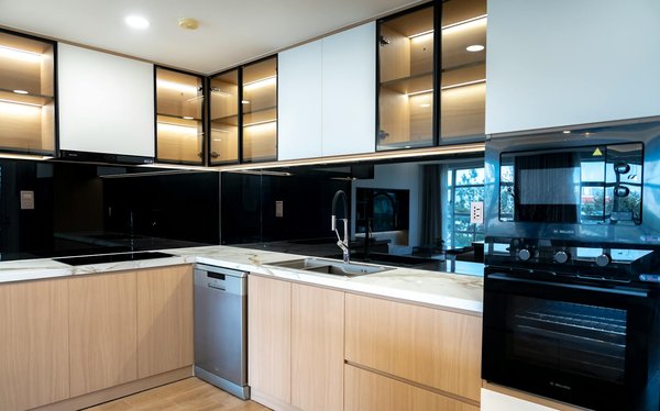 Bâtissez Votre Liberté Financière avec une Ferme : Le Guide Ultime de l'Investissement Immobilier Réussi